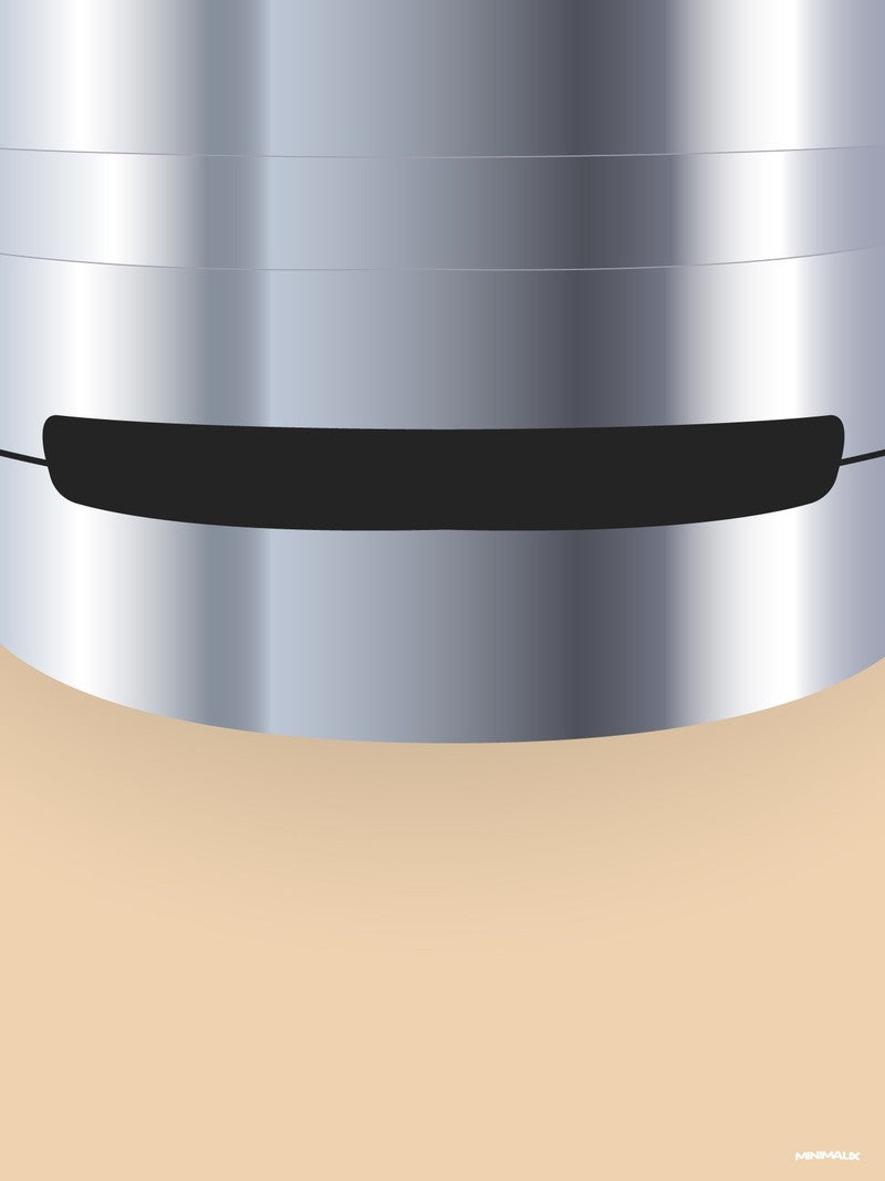 Affiche minimaliste grise et beige : gros plan sur un casque chromé avec une visière noire horizontale, au-dessus d'un fond beige